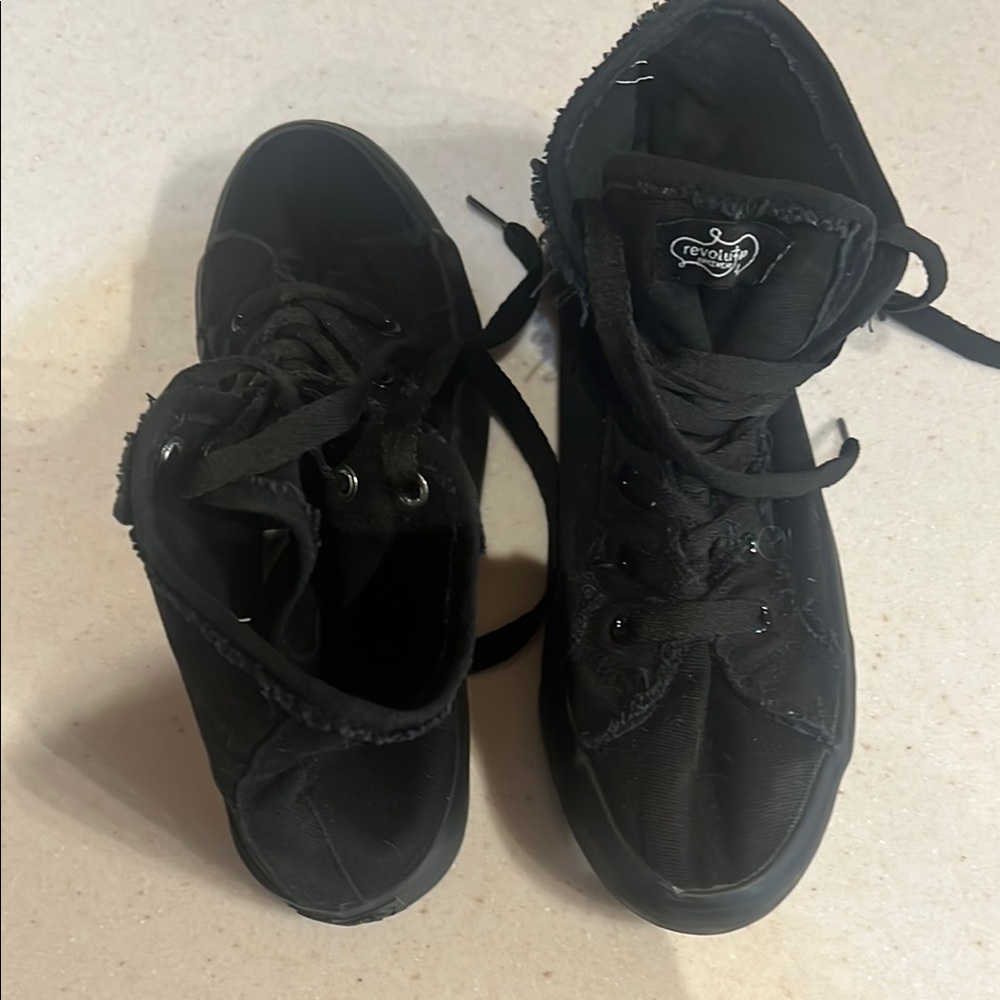 Revolution Black High-Top Sneakers Classic Style